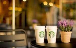 Starbucks vinde o parte din afacerea sa din China
